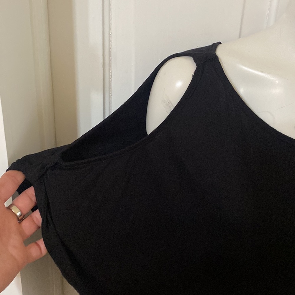 Max Studio Black Short Sleeve Cold / Open Shoulder Pull On Top / Shirt / Blouse.